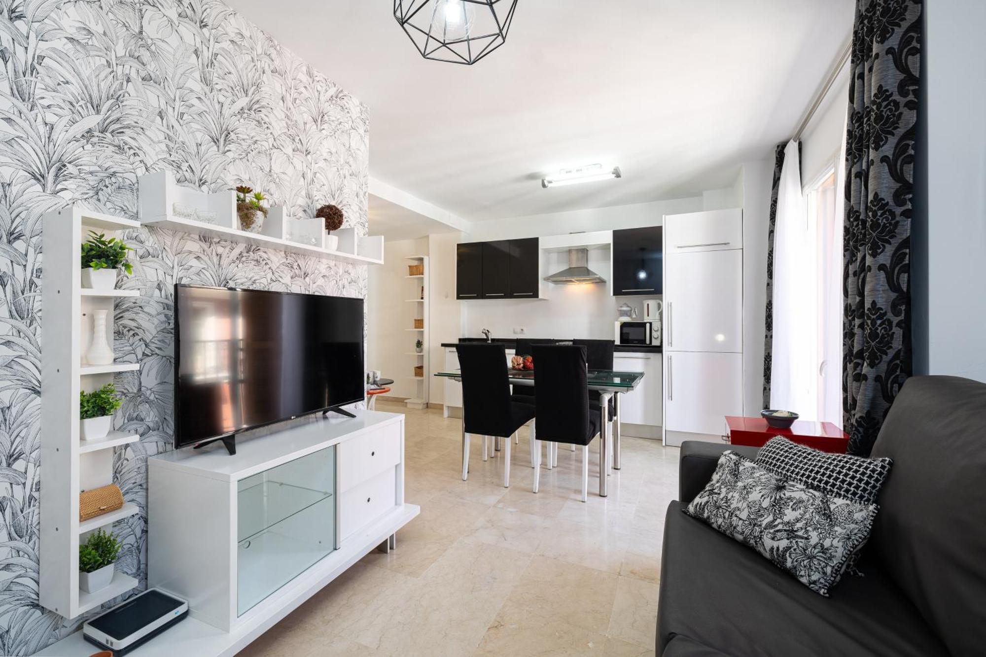 Holidays2malaga Ancha Del Carmen Aacc, Lift, Wifi Leilighet