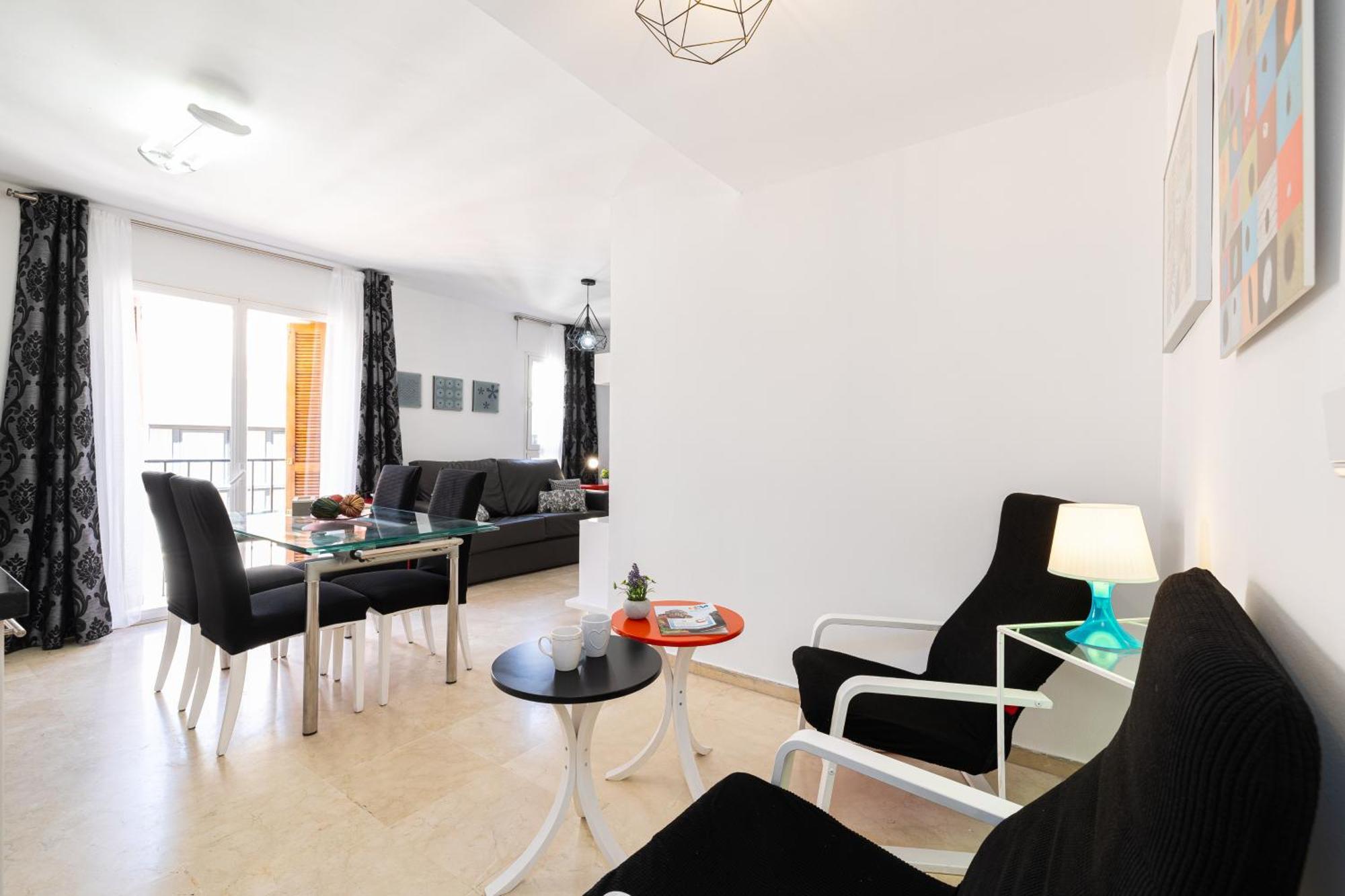 Holidays2malaga Ancha Del Carmen Aacc, Lift, Wifi Lägenhet *